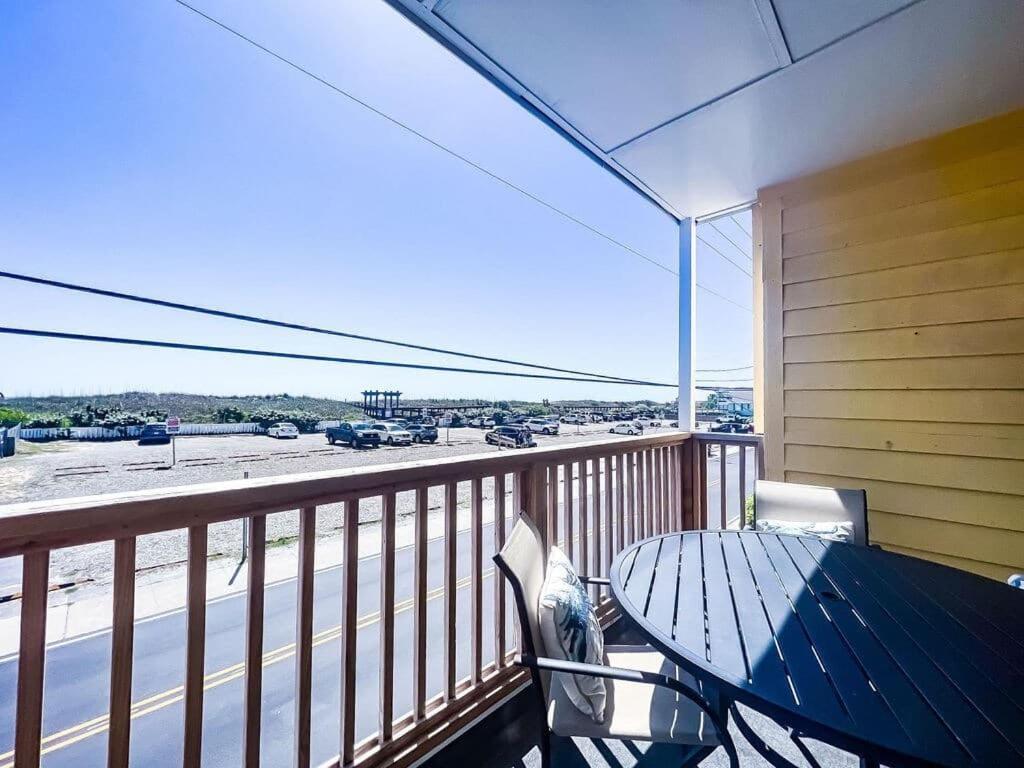 Beach Harbour 17 At The Cb Boardwalk Walk To Everything! Carolina Beach Dış mekan fotoğraf